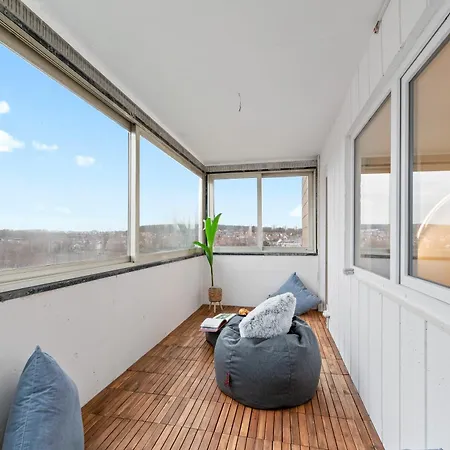Neu: Stylische Mit Ausblick Appartement Sindelfingen