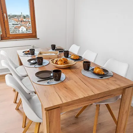 Neu: Stylische Mit Ausblick Appartement