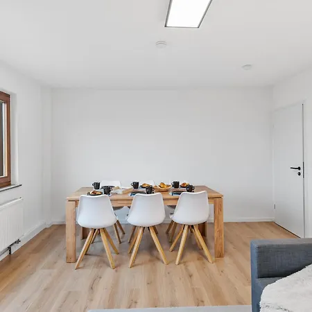 Business & Relax - Panorama - 2 Schlafzimmer - Parkplatz Apartment *